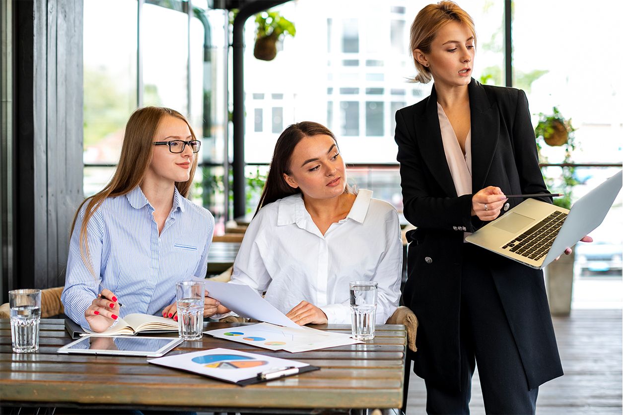 Liderança feminina: por que ter mais mulheres lideres nas empresas?